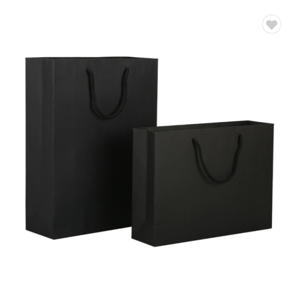ODMの注文のロゴの黒の買い物袋を包む無光沢のラミネーションの紙袋